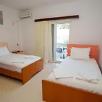 Celo * Sarandë